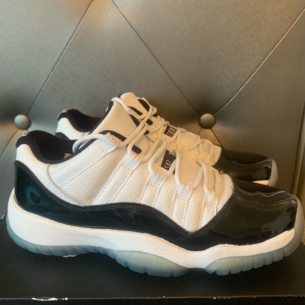 Jordan 11 “Concord” Lows